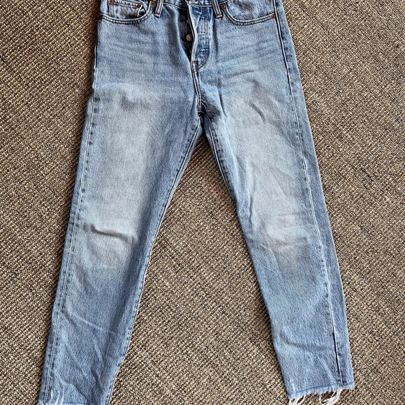 JEANS Levi’s Wedgie Icon Fit - Picture 6 of 7